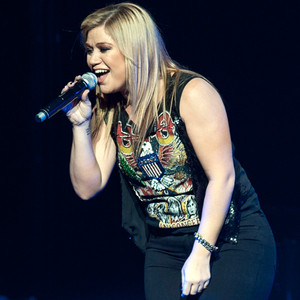Kelly Clarkson Kelly Clarkson